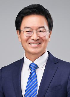 정진욱