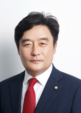 정동만