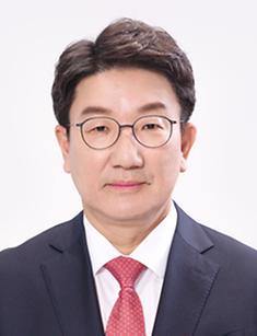 권성동